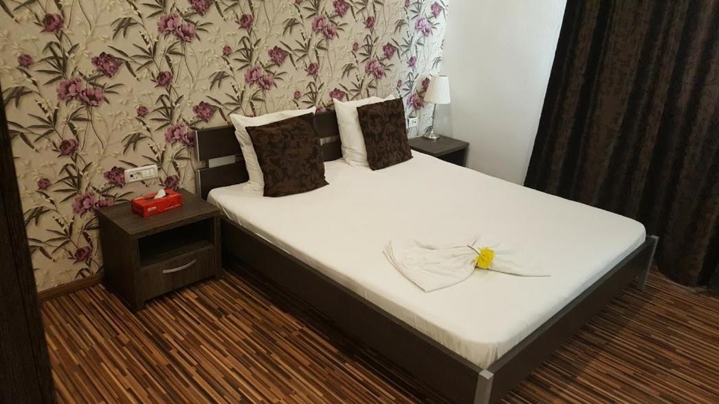 Hotel Viva Ploieşti Dış mekan fotoğraf